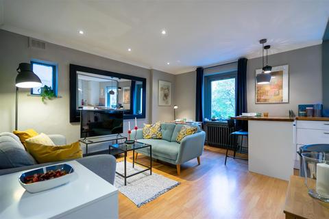 2 bedroom apartment for sale, Oval Road, Regents Park, NW1
