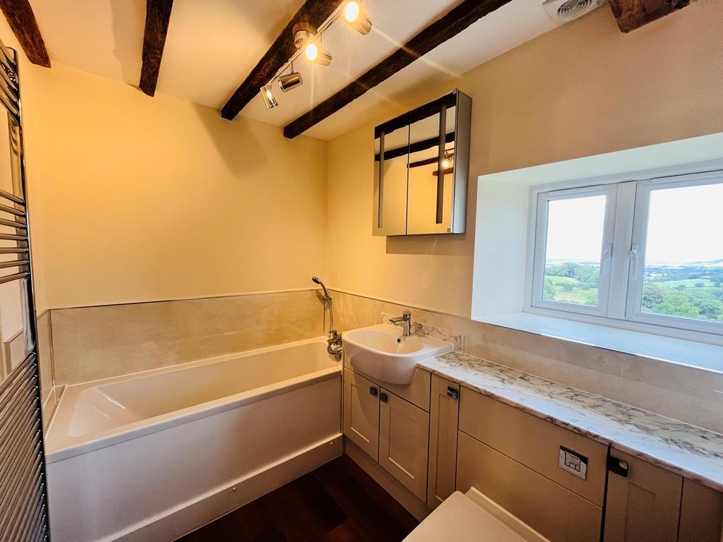 Bathroom.JPEG