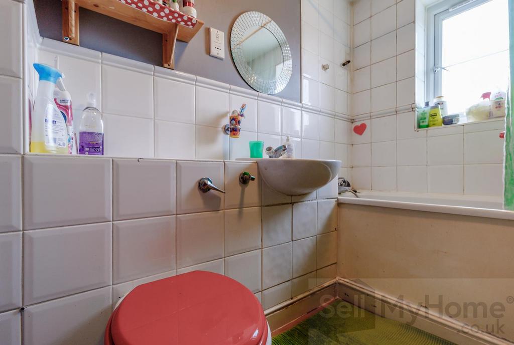 8385708-interior10-800.jpg