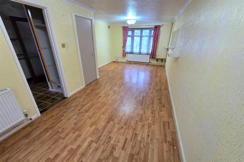 2 bedroom terraced house for sale, Mariners Close, Gorleston