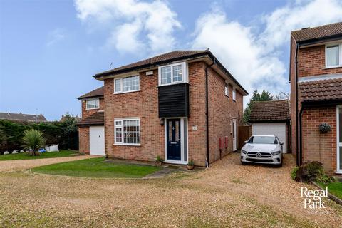 4 bedroom detached house for sale, Chancery Lane, Peterborough PE6