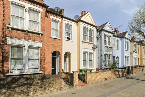Townmead Road, Sands End, London, SW6