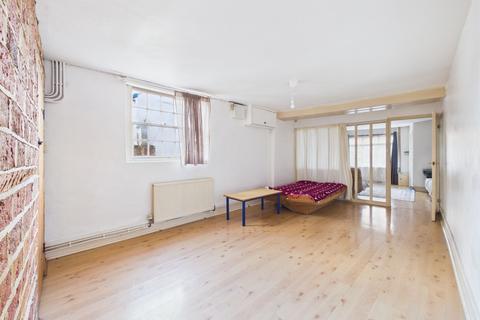 undefined, Watling Street West, Towcester, NN12