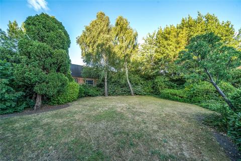 2 bedroom flat for sale, Terrace Road, Walton-On-Thames, KT12