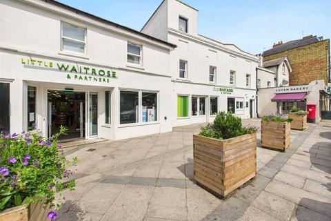 1 bedroom apartment to rent, High Street