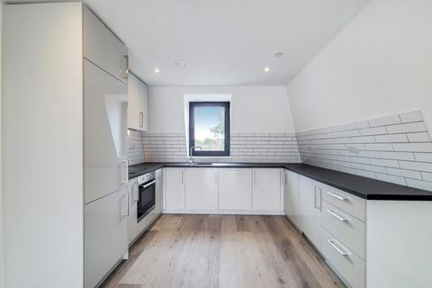 1 bedroom apartment to rent, High Street, Hampton Hill