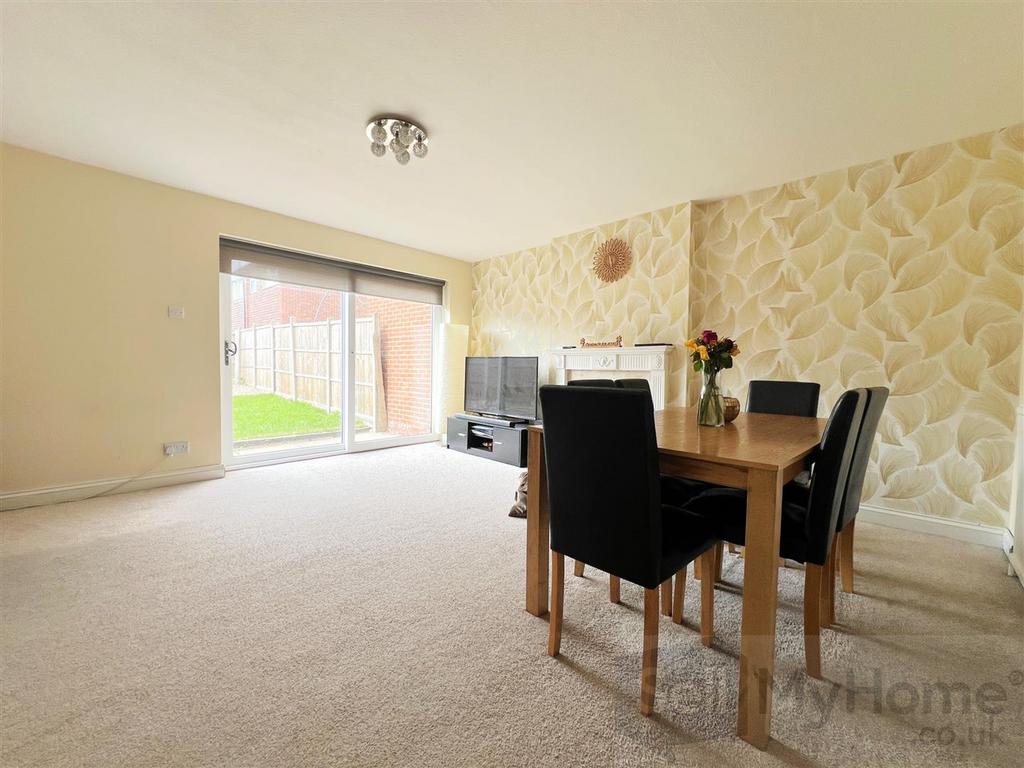 Living/Dining Room