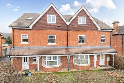 undefined, Peel Court, Pangbourne RG8