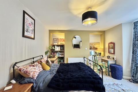 1 bedroom apartment for sale, John Street, Truro