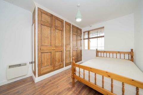 1 bedroom flat to rent, Appleford Road, London W10