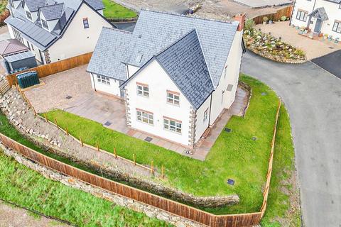 undefined, Park Street, Llanrhaeadr