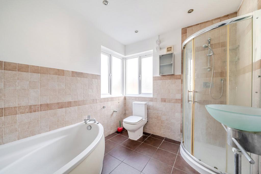 Main Bathroom