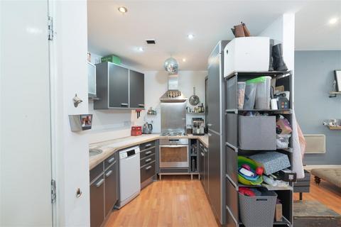 2 bedroom apartment for sale, New Station Street, Leeds LS1