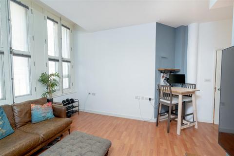 2 bedroom apartment for sale, New Station Street, Leeds LS1