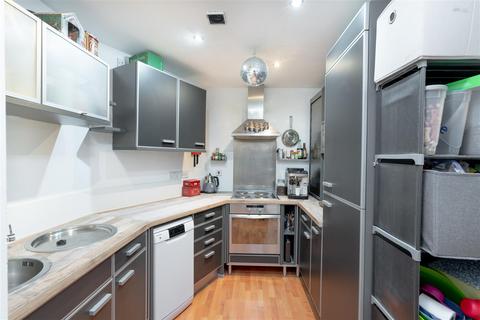 2 bedroom apartment for sale, New Station Street, Leeds LS1