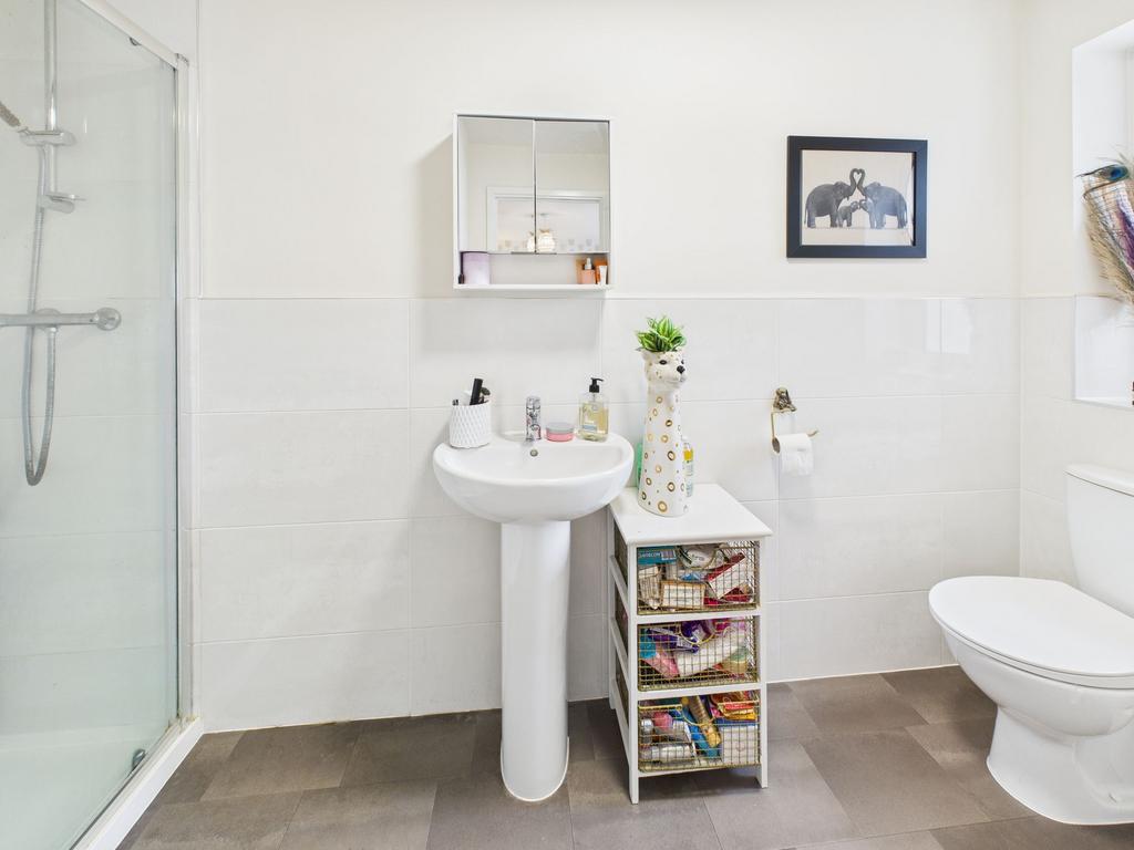 En-suite One
