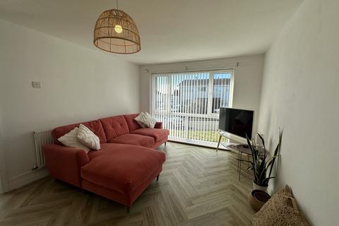 undefined, Ffordd Gwenllian, Llanfairpwll, Anglesey, LL61