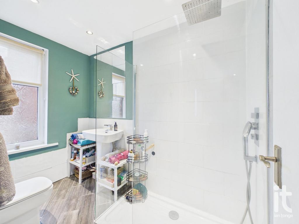 Photograph 12