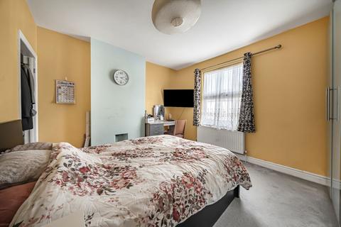 2 bedroom terraced house for sale, Orchard Road, Hounslow TW4