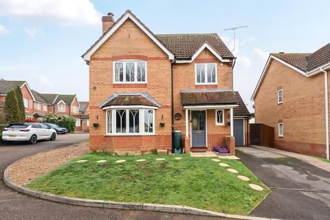 4 bedroom detached house for sale, Violet Grove,  Thatcham,  RG18,  RG18