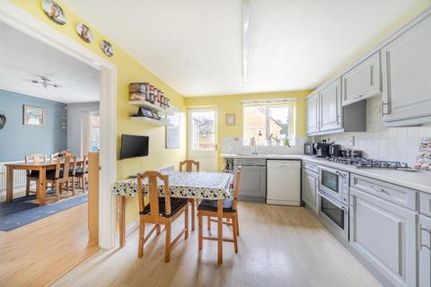 4 bedroom detached house for sale, Violet Grove,  Thatcham,  RG18,  RG18