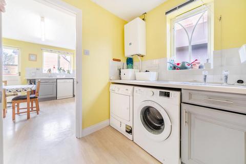 4 bedroom detached house for sale, Violet Grove,  Thatcham,  RG18,  RG18