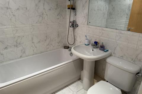 1 bedroom apartment for sale, Trafalgar House, Piccadilly, York