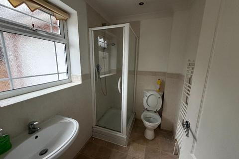 undefined, 18 Linroping Ave
