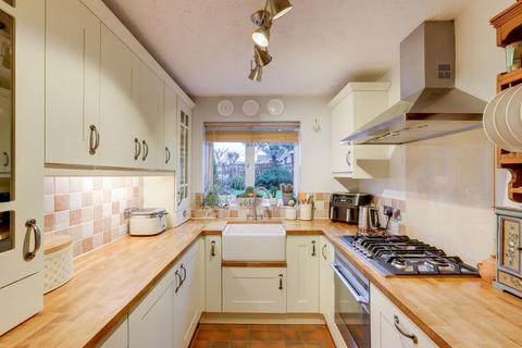 4 bedroom detached house for sale, Bolingey Way, Nottingham NG15