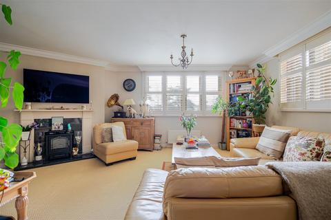 undefined, Meryton House, Windsor