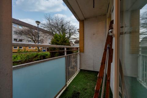 2 bedroom apartment to rent, Caledonia Road, Flat 0-2, Hutchesontown, Glasgow, G5 0LG