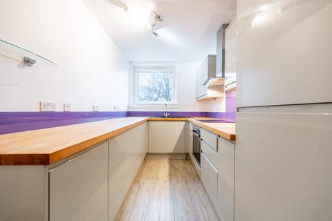 2 bedroom apartment to rent, Caledonia Road, Flat 0-2, Hutchesontown, Glasgow, G5 0LG