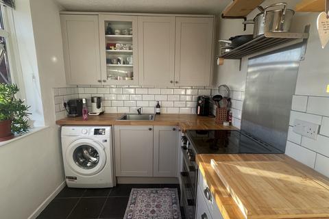 1 bedroom flat for sale, Dudley Court, Carlton Road, Whalley Range, Manchester. M16 8DA