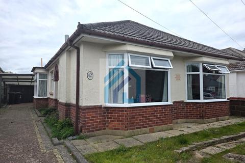 4 bedroom bungalow to rent, 4 Bed bungalow on St. Margarets Road