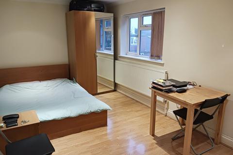 undefined, 3 Garthland Drive, Barnet, EN5
