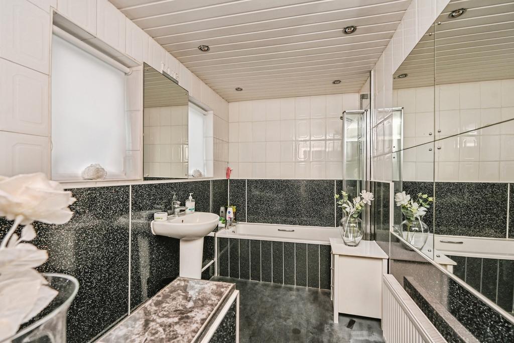 Bathroom W/C