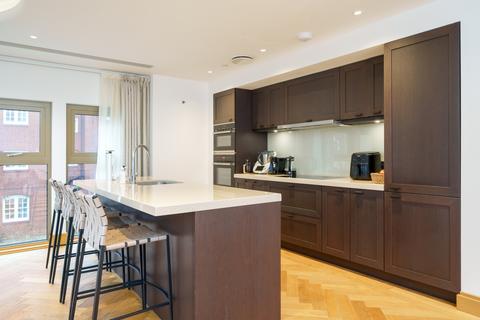 3 bedroom apartment to rent, Abell House, 31 John Islip Street, London, SW1P
