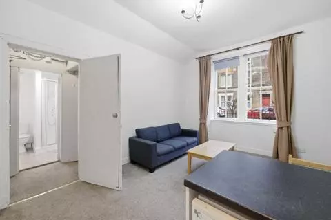 1 bedroom flat for sale - Photo 8