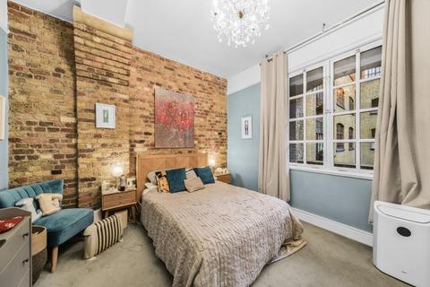 2 bedroom apartment for sale, Telfords Yard, London E1W