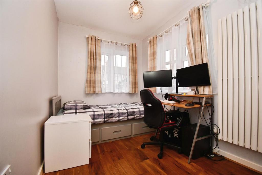 Sitting room / bedroom four