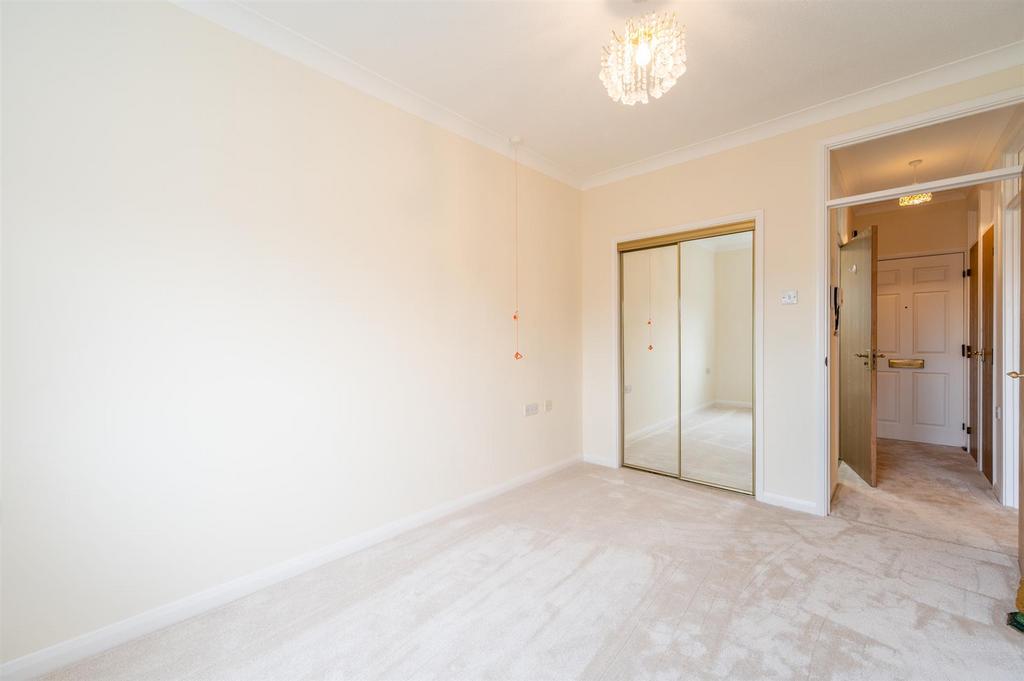 Flat 20 Maple Court2211.jpg