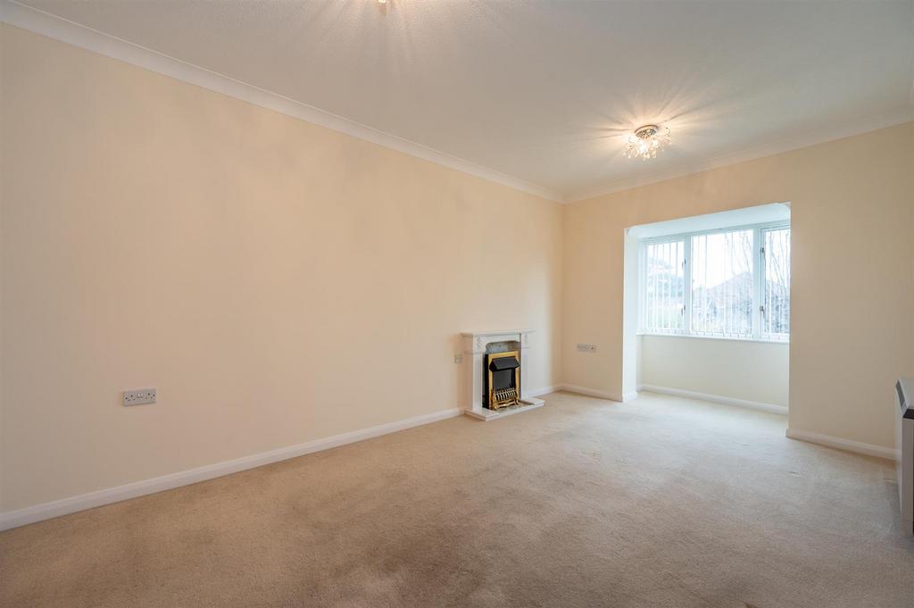Flat 20 Maple Court224.jpg