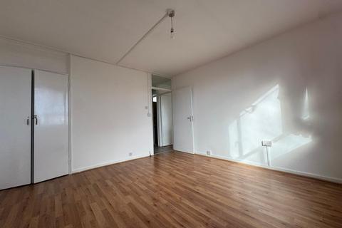 Sunray Avenue, London, SE24