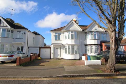 3 bedroom semi-detached house to rent, Kenton Park Lane, Harrow