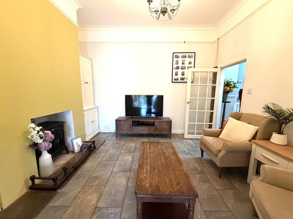 Dining Room.JPG
