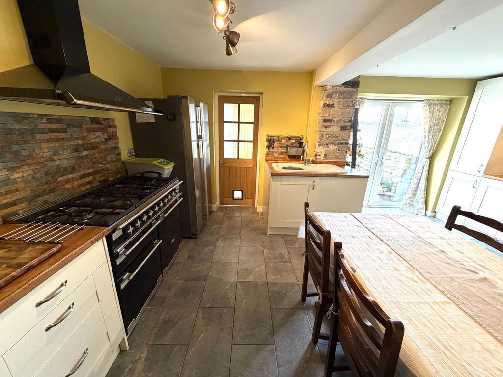 Kitchen Three.JPG