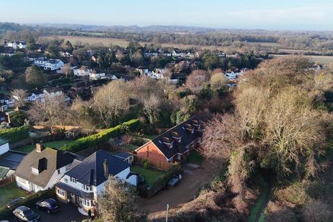 Kingswood Road, Tadworth KT20