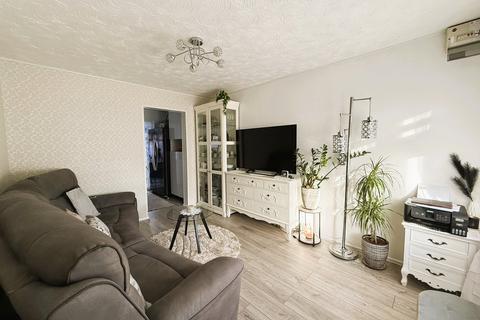 undefined, Southfields, Shefford, SG17