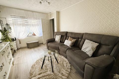 undefined, Southfields, Shefford, SG17