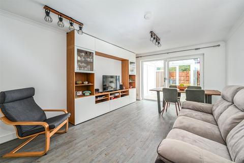 2 bedroom terraced house for sale, Maple Close, Guildford GU12